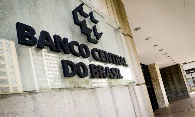 Inflação projetada acima da meta acende alerta para consumidores, empresas e investidores em 2026